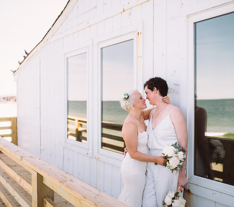 Kitty Hawk Pier Wedding | Cait & Stacy | Kitty Hawk Wedding