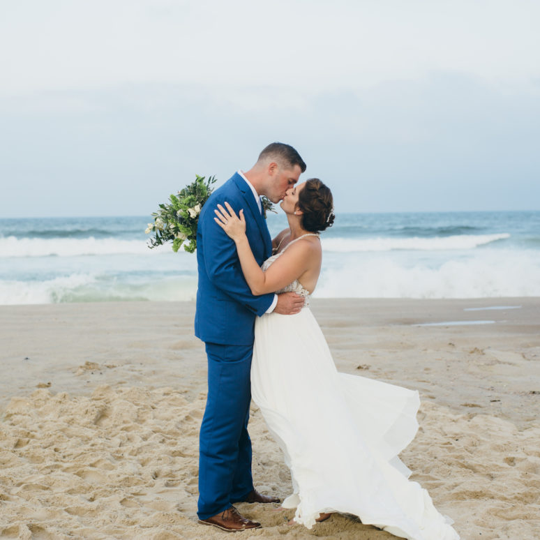 Hemingway House Wedding | Amanda & Brandon | Carova Wedding