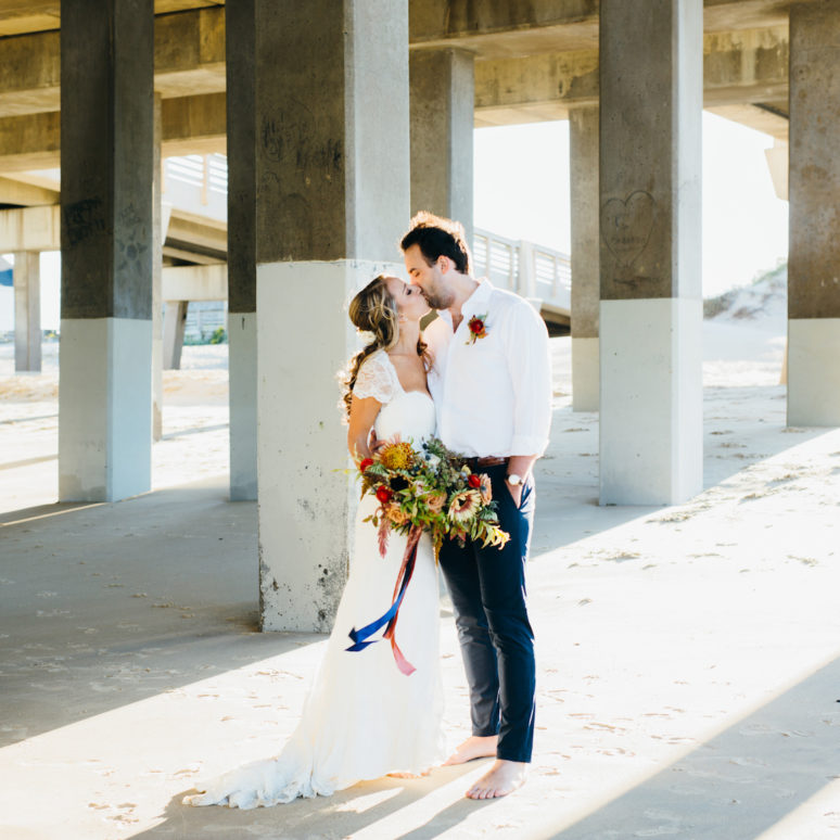Jennette’s Pier Wedding | Cori & Brett | Nags Head Wedding