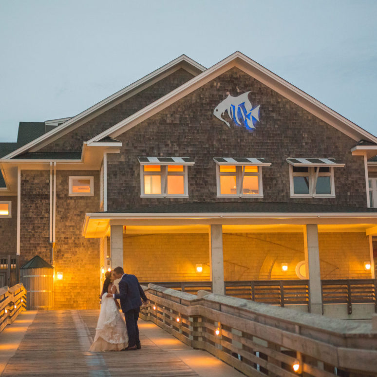 Jennette’s Pier Wedding | Caroline & Shawn | Nags Head Wedding