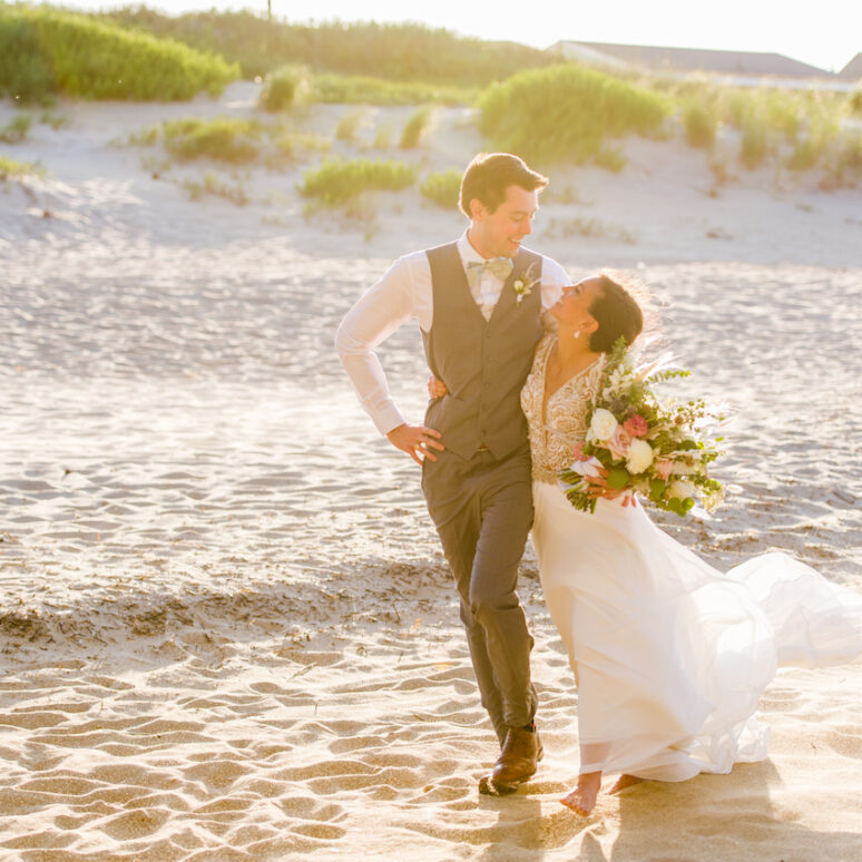 Jennette’s Pier Wedding | Lauren & Matt | Nags Head Wedding