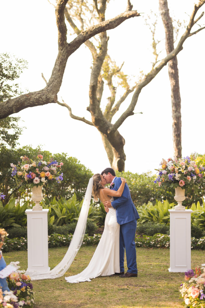 Elizabethan Gardens Wedding | Outer Banks Wedding