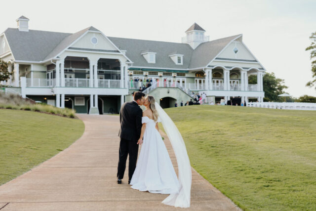 DuckWoodsCountryClubWedding-935